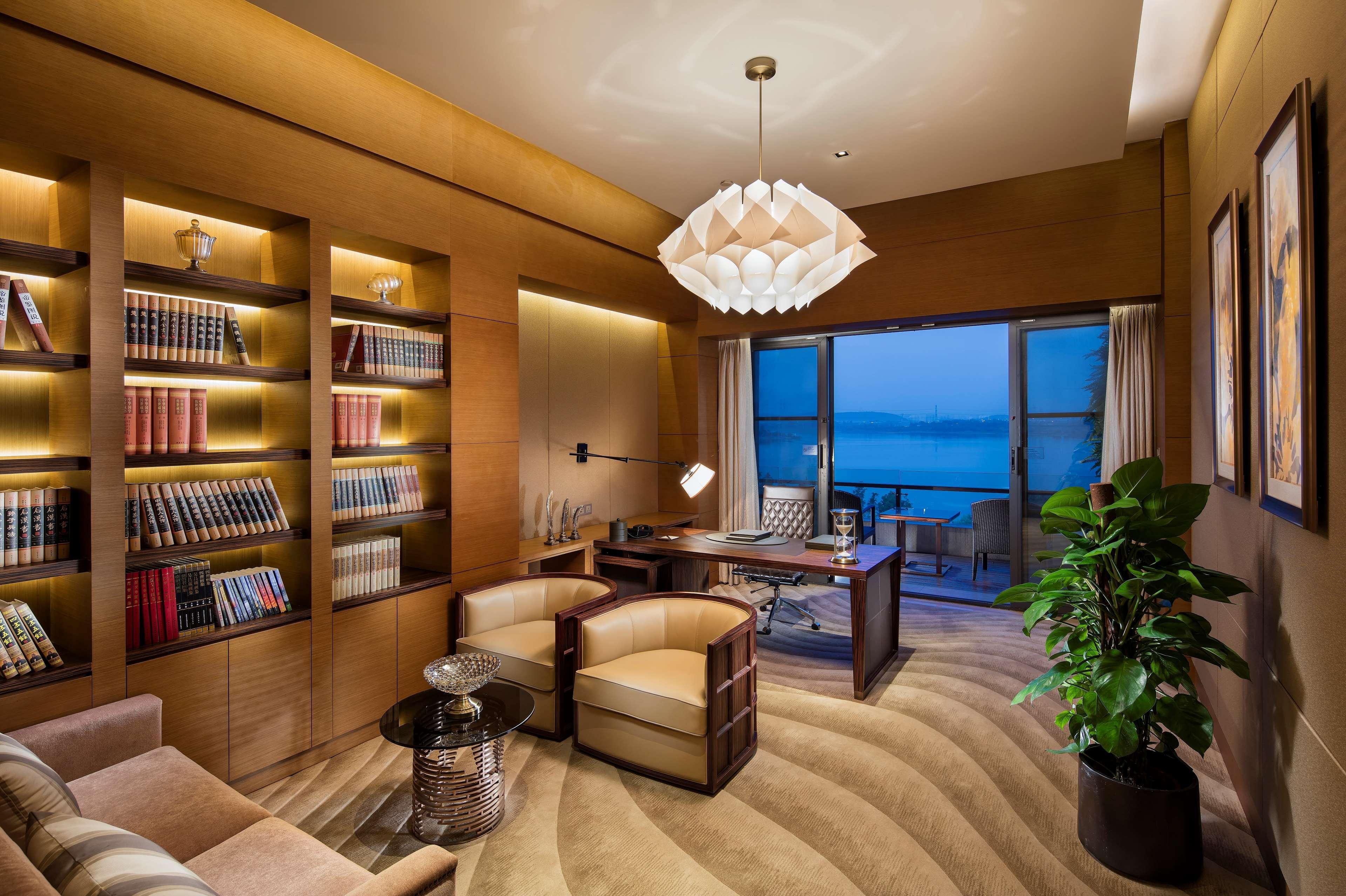 Hilton Wuhan Optics Valley Dış mekan fotoğraf