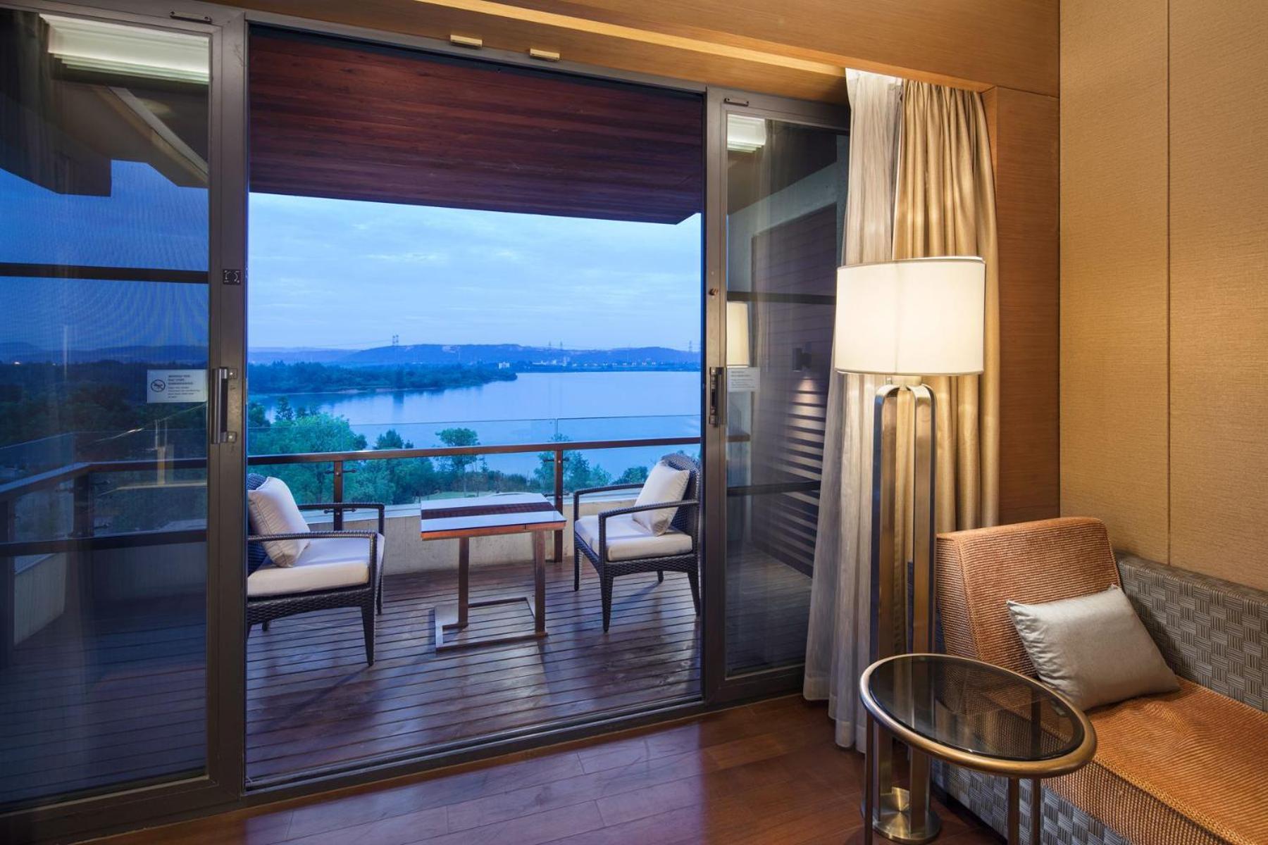 Hilton Wuhan Optics Valley Dış mekan fotoğraf