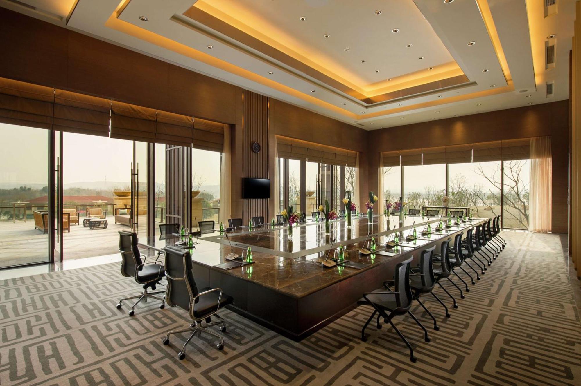 Hilton Wuhan Optics Valley Dış mekan fotoğraf